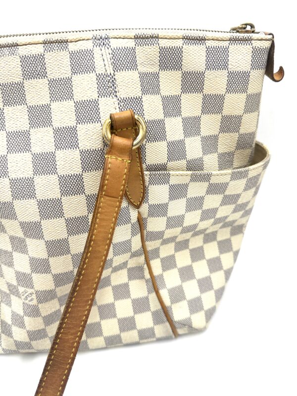 Authentic Louis Vuitton Totally MM, Azur - Image 24