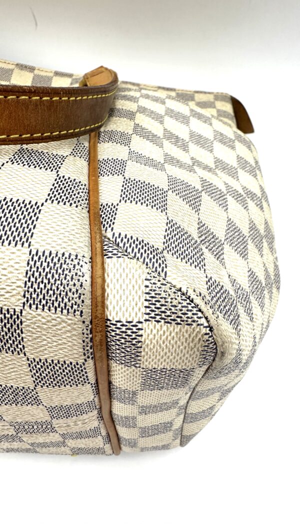 Authentic Louis Vuitton Totally MM, Azur - Image 35
