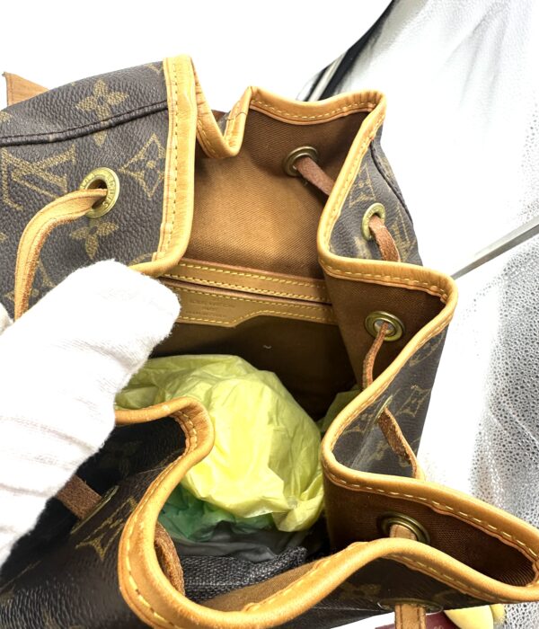 Authentic Louis Vuitton Montsouris GM backpack - Image 10