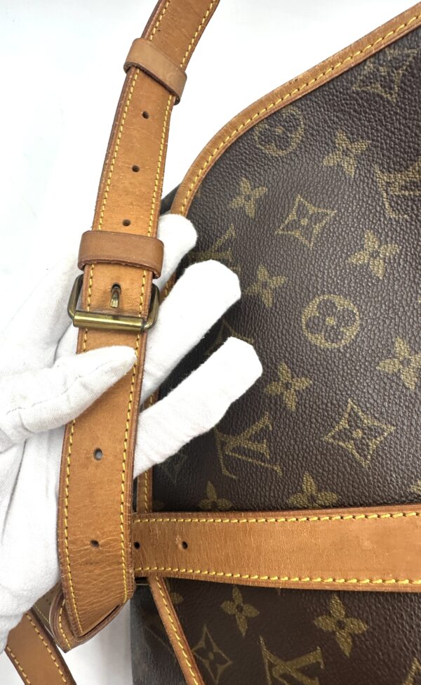 Authentic Louis Vuitton Saumur 35 - Image 31