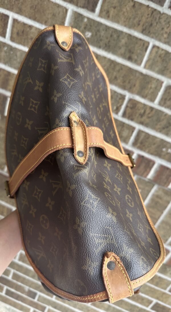 Authentic Louis Vuitton Saumur 35 - Image 38