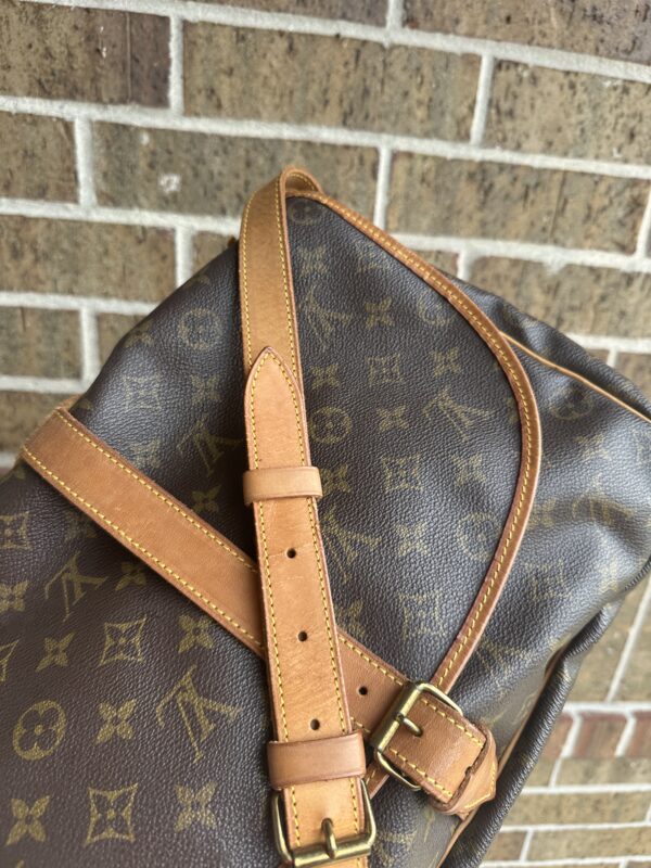 Authentic Louis Vuitton Saumur 35 - Image 40