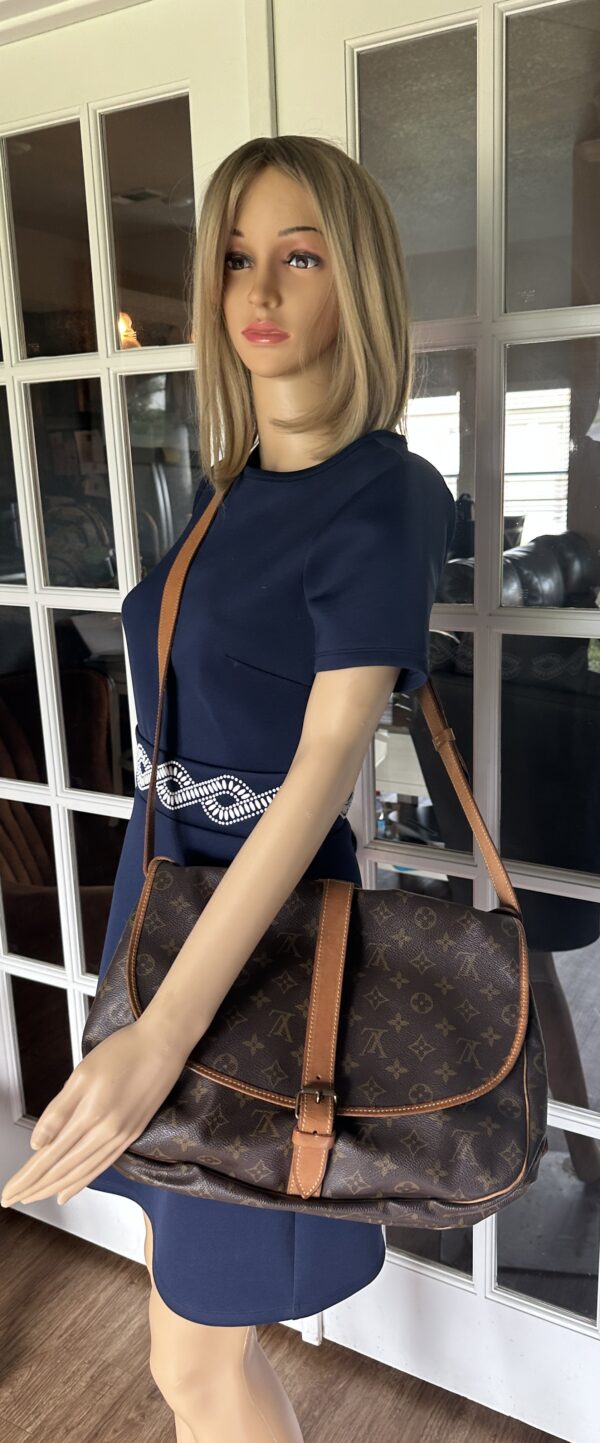 Authentic Louis Vuitton Saumur 35 - Image 52