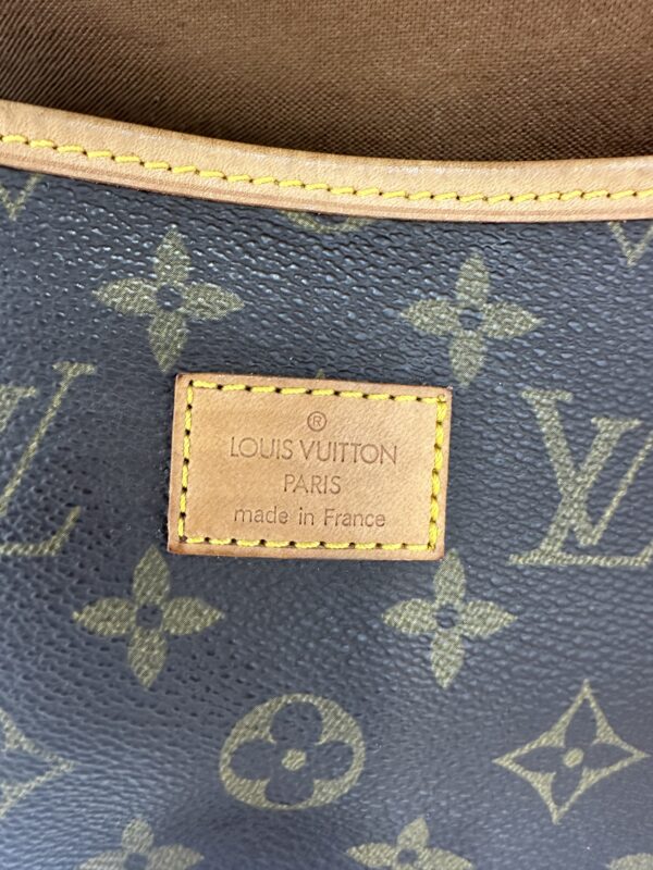 Authentic Louis Vuitton Saumur 35 - Image 43