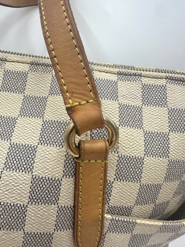 Authentic Louis Vuitton Totally MM, Azur - Image 32