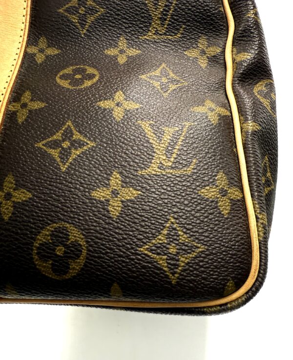 Authentic Louis Vuitton Keepall Bandouliere 50 with LV dustbag, LV tag, LV strap, and LV lock (attached with no key-on zipper pull like a charm) - Image 20