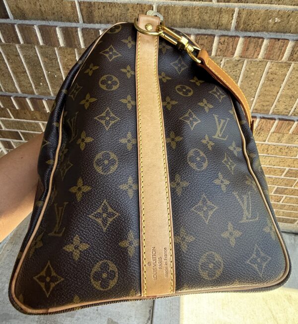 Authentic Louis Vuitton Keepall Bandouliere 50 with LV dustbag, LV tag, LV strap, and LV lock (attached with no key-on zipper pull like a charm) - Image 51