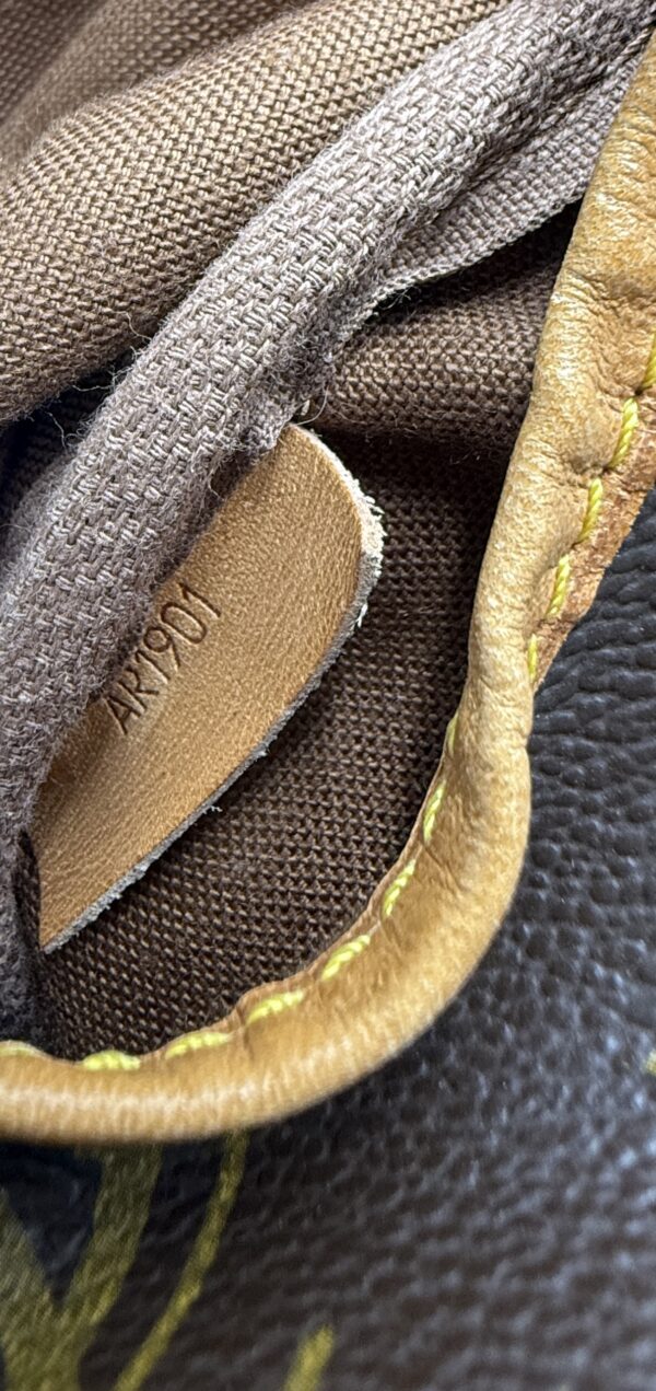 Authentic Louis Vuitton Saumur 30 - Image 44