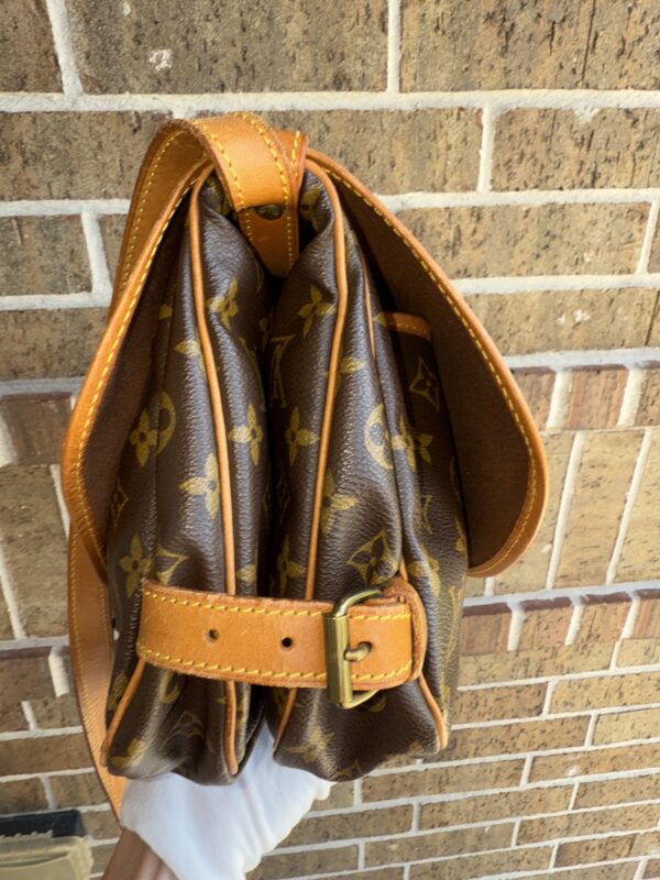 Authentic Louis Vuitton Saumur 30 - Image 47