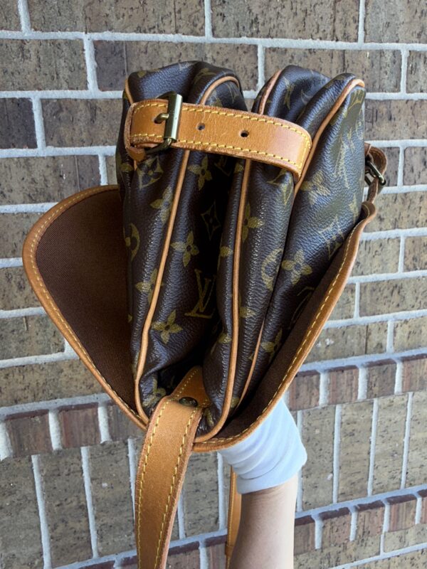Authentic Louis Vuitton Saumur 30 - Image 52