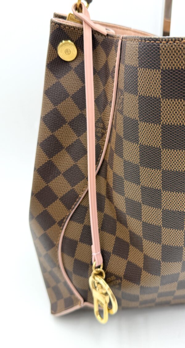 Authentic Louis Vuitton Caissa Hobo, Rose Ballerine, with LV key ring and LV dustbag included - Image 6
