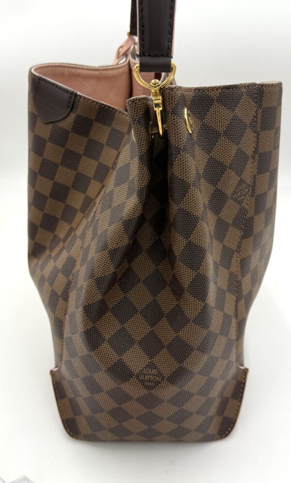 Authentic Louis Vuitton Caissa Hobo, Rose Ballerine, with LV key ring and LV dustbag included - Image 9