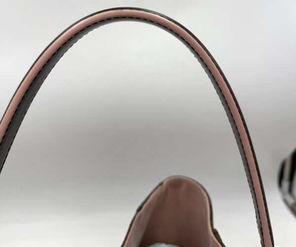 Authentic Louis Vuitton Caissa Hobo, Rose Ballerine, with LV key ring and LV dustbag included - Image 29