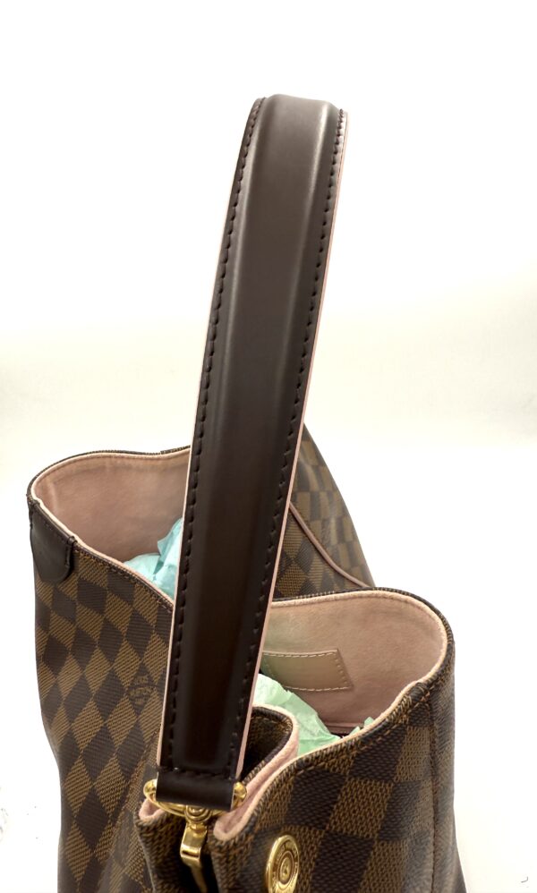 Authentic Louis Vuitton Caissa Hobo, Rose Ballerine, with LV key ring and LV dustbag included - Image 25