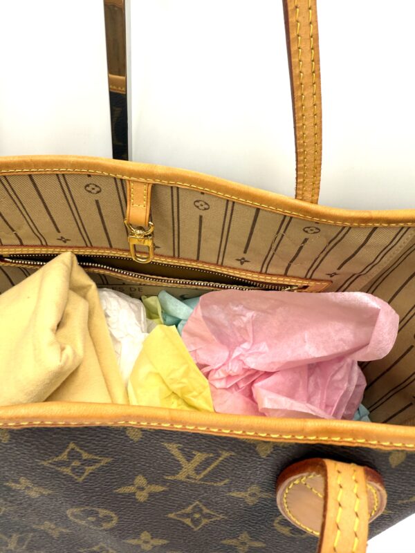 Authentic Louis Vuitton Neverfull MM, monogram with LV dustbag included - Image 13