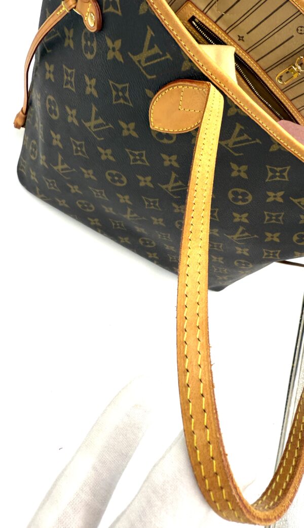 Authentic Louis Vuitton Neverfull MM, monogram with LV dustbag included - Image 16