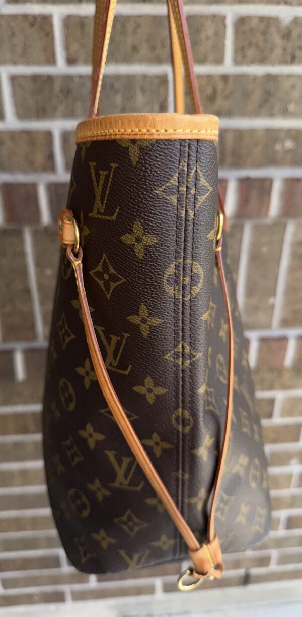 Authentic Louis Vuitton Neverfull MM, monogram with LV dustbag included - Image 6