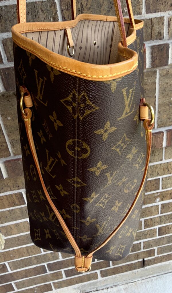 Authentic Louis Vuitton Neverfull MM, monogram with LV dustbag included - Image 8