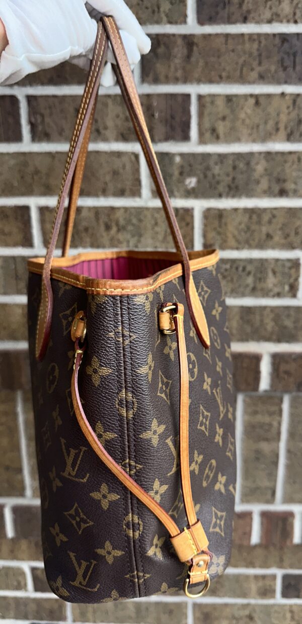 Authentic Louis Vuitton Neverfull PM, Pivoine with LV dustbag included - Image 9