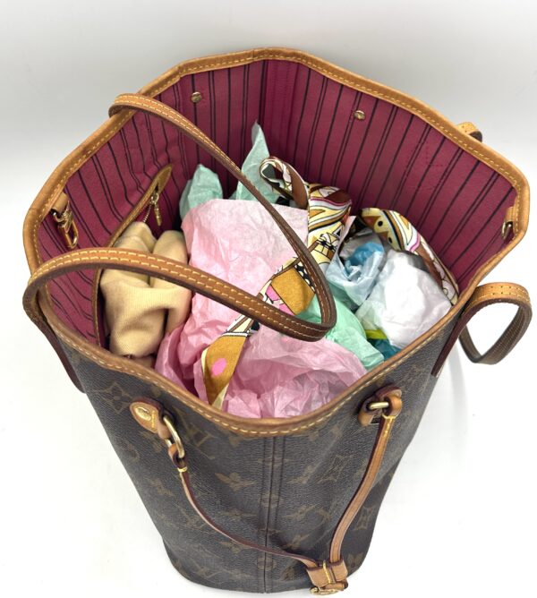 Authentic Louis Vuitton Neverfull PM, Pivoine with LV dustbag included - Image 18