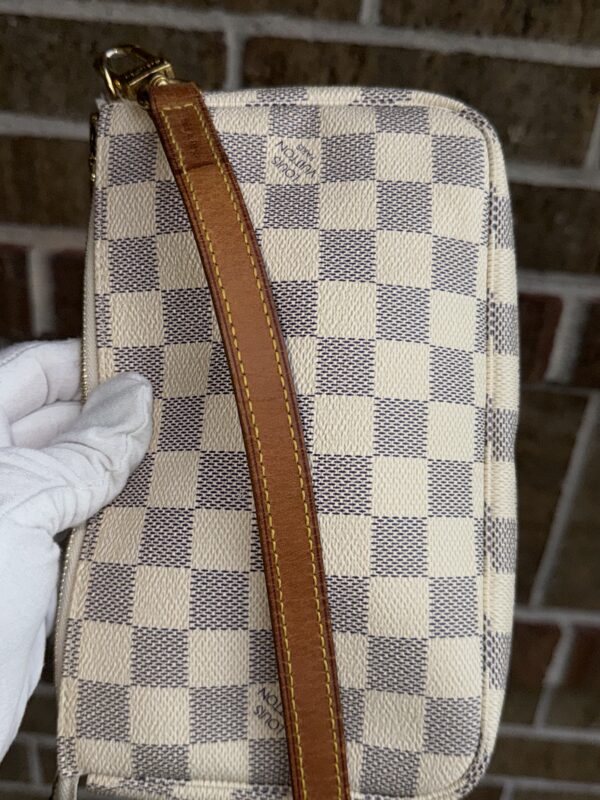 Authentic Louis Vuitton Azur Pochette Accessoires with LV strap (optional) and LV dustbag included - Image 41