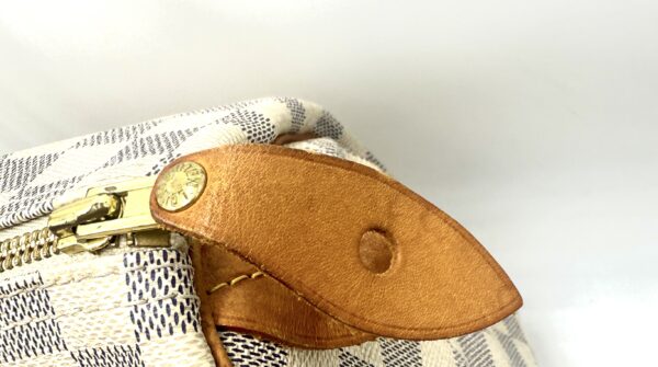 Authentic Louis Vuitton Speedy 30, Azur, with LV dustbag and LV lock and key included - Image 20