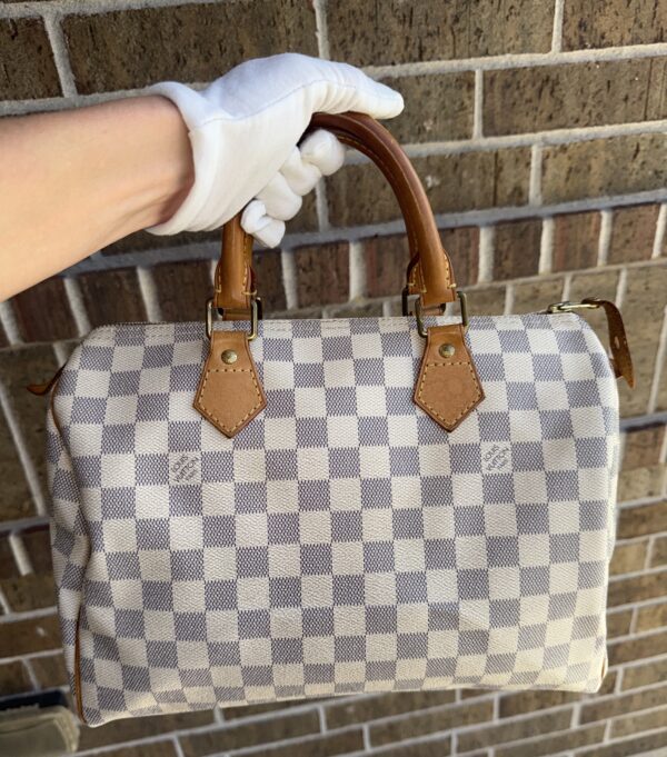 Authentic Louis Vuitton Speedy 30, Azur, with LV dustbag and LV lock and key included - Image 9
