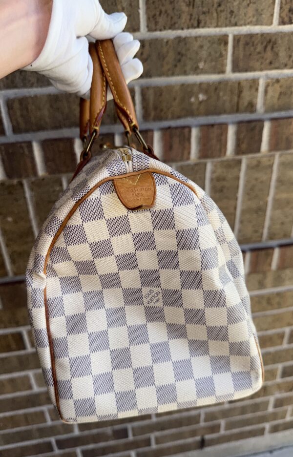 Authentic Louis Vuitton Speedy 30, Azur, with LV dustbag and LV lock and key included - Image 8