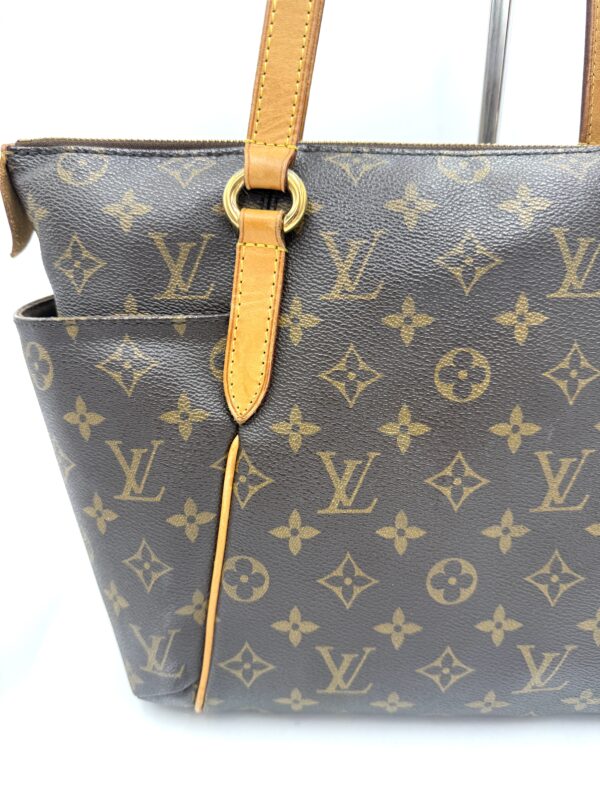 Authentic Louis Vuitton Totally PM, monogram - Image 6