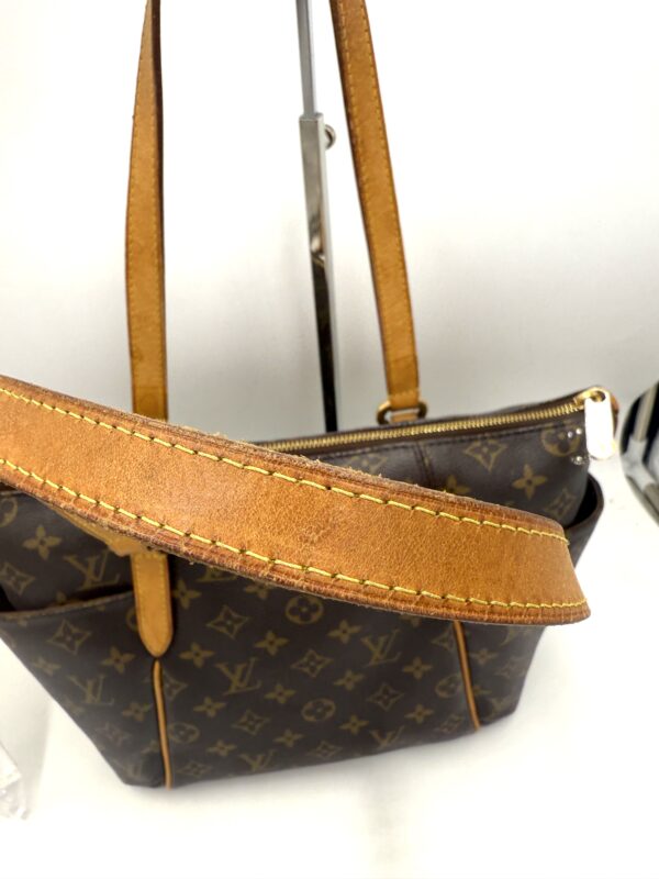 Authentic Louis Vuitton Totally PM, monogram - Image 12
