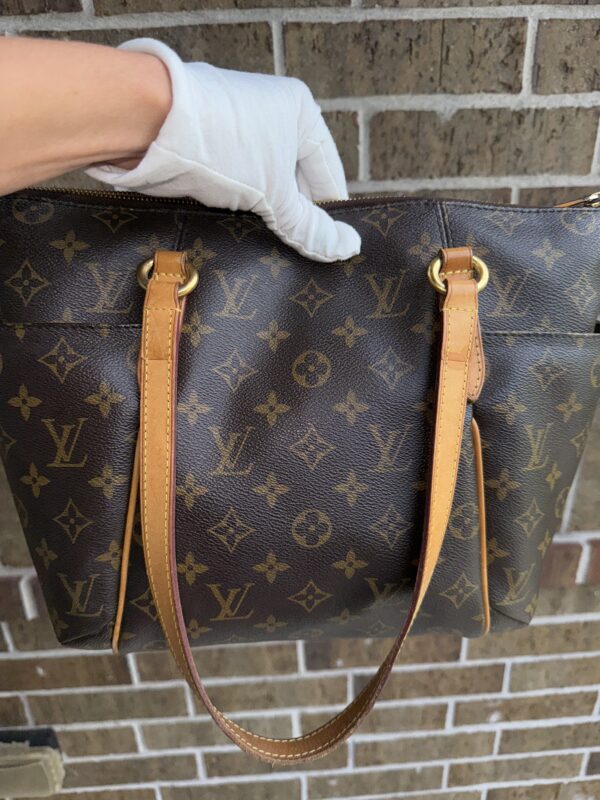 Authentic Louis Vuitton Totally PM, monogram - Image 48