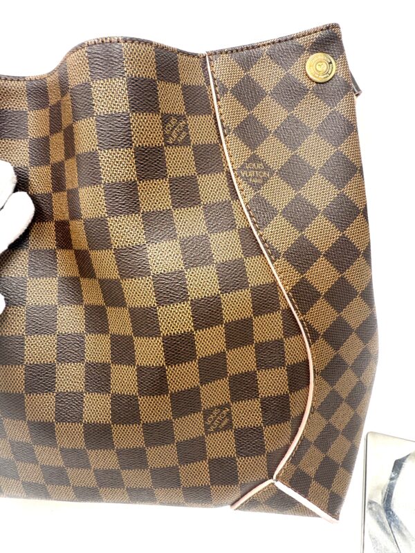 Authentic Louis Vuitton Caissa Hobo, Rose Ballerine, with LV keyring charm included - Image 17