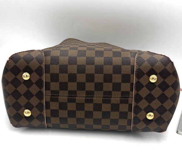 Authentic Louis Vuitton Caissa Hobo, Rose Ballerine, with LV keyring charm included - Image 22
