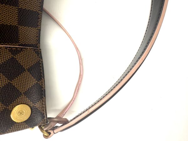 Authentic Louis Vuitton Caissa Hobo, Rose Ballerine, with LV keyring charm included - Image 28