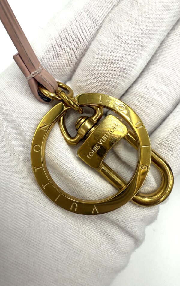Authentic Louis Vuitton Caissa Hobo, Rose Ballerine, with LV keyring charm included - Image 38