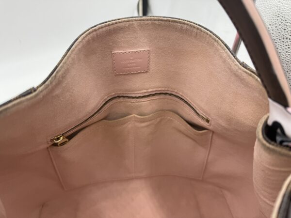 Authentic Louis Vuitton Caissa Hobo, Rose Ballerine, with LV keyring charm included - Image 47