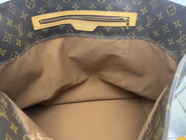 Authentic Louis Vuitton Cabas Alto with LV dustbag included - Image 37