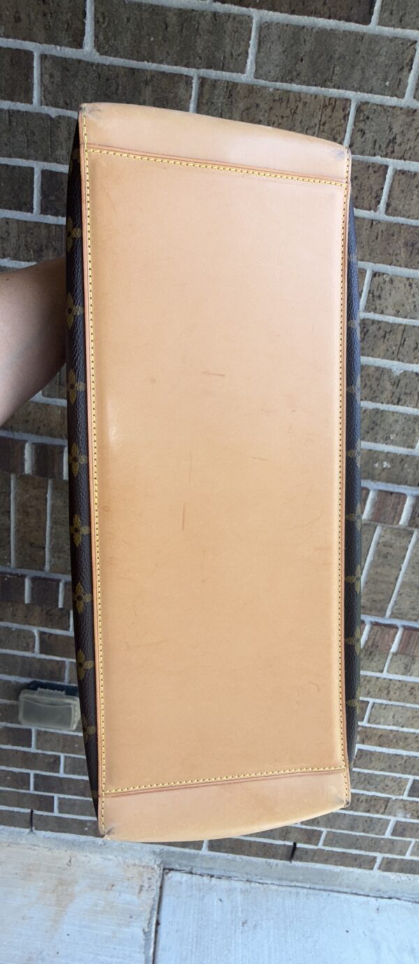 Authentic Louis Vuitton Cabas Alto with LV dustbag included - Image 41