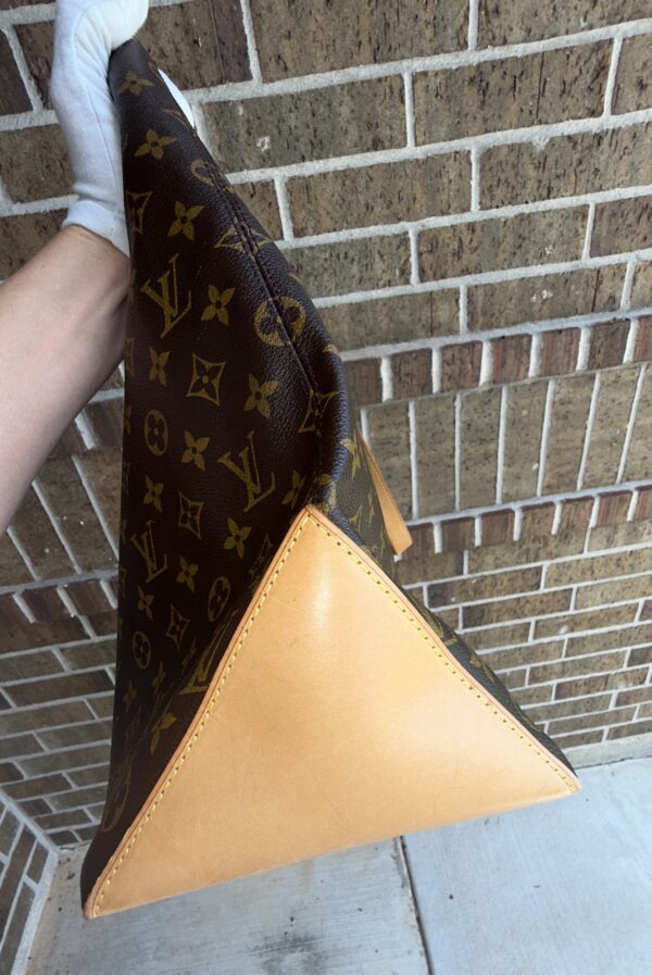 Authentic Louis Vuitton Cabas Alto with LV dustbag included - Image 42