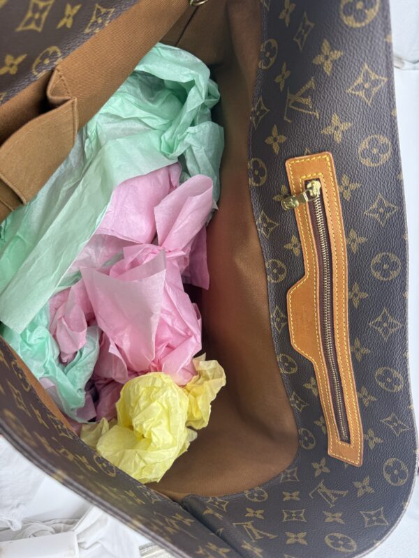 Authentic Louis Vuitton Cabas Alto - Image 44
