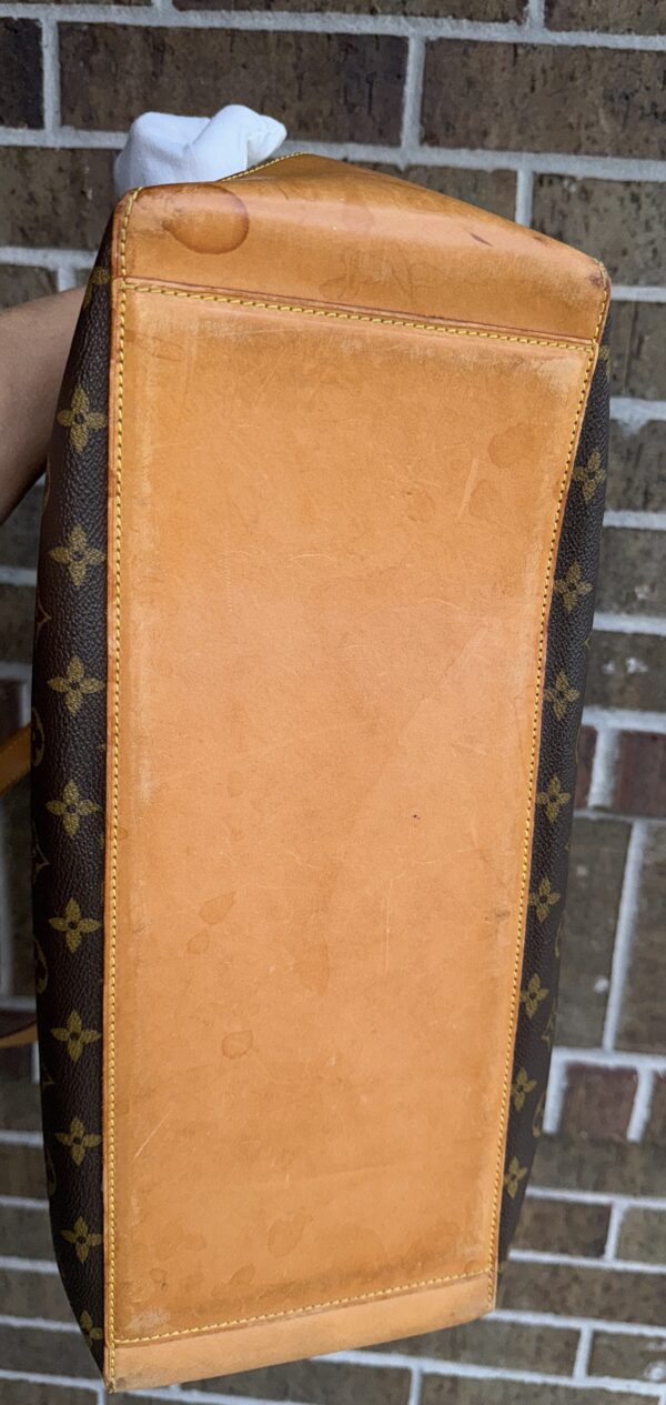 Authentic Louis Vuitton Cabas Alto - Image 7