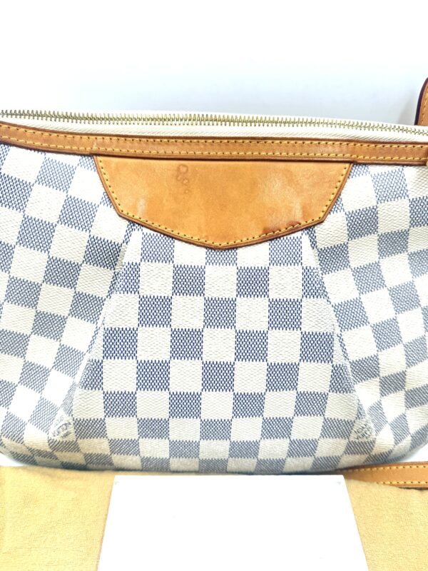 Authentic Louis Vuitton Siracusa PM crossbody with LV dustbag included - Image 16