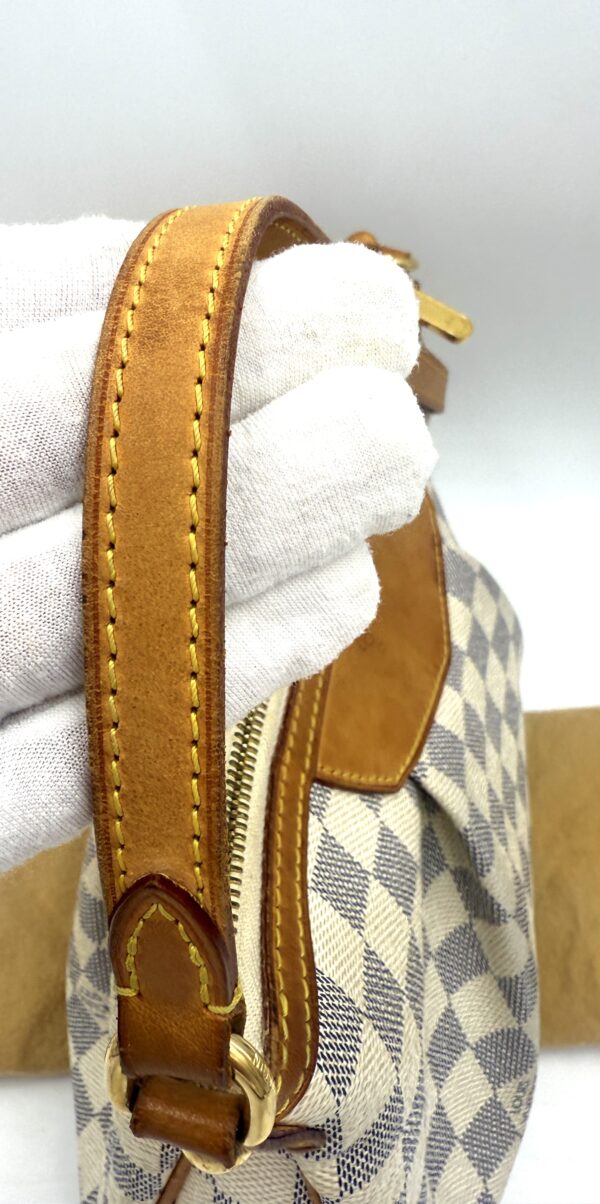 Authentic Louis Vuitton Siracusa PM crossbody with LV dustbag included - Image 19