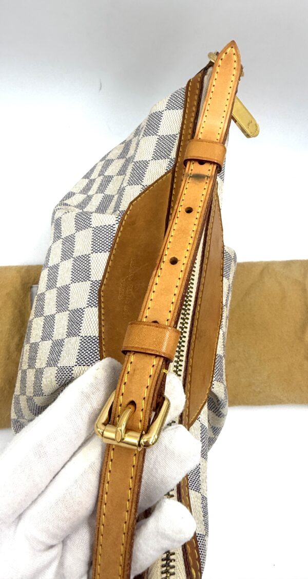 Authentic Louis Vuitton Siracusa PM crossbody with LV dustbag included - Image 21