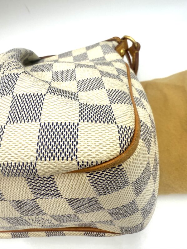 Authentic Louis Vuitton Siracusa PM crossbody with LV dustbag included - Image 28