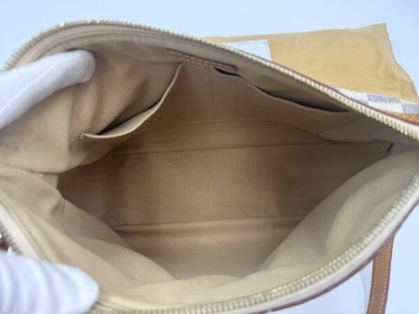 Authentic Louis Vuitton Siracusa PM crossbody with LV dustbag included - Image 37