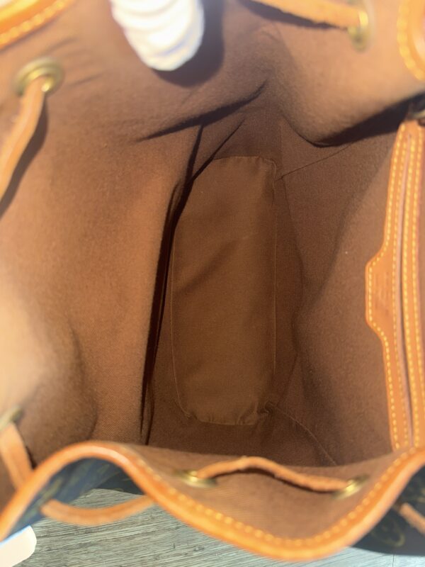 Authentic Louis Vuitton Montsouris GM backpack with LV dustbag included - Image 37
