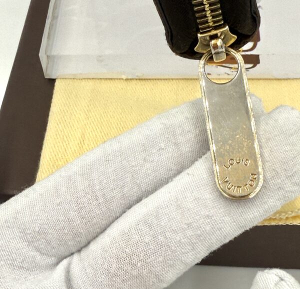 Authentic Louis Vuitton Zippy wallet, monogram, with LV box and LV dustbag included - Image 7