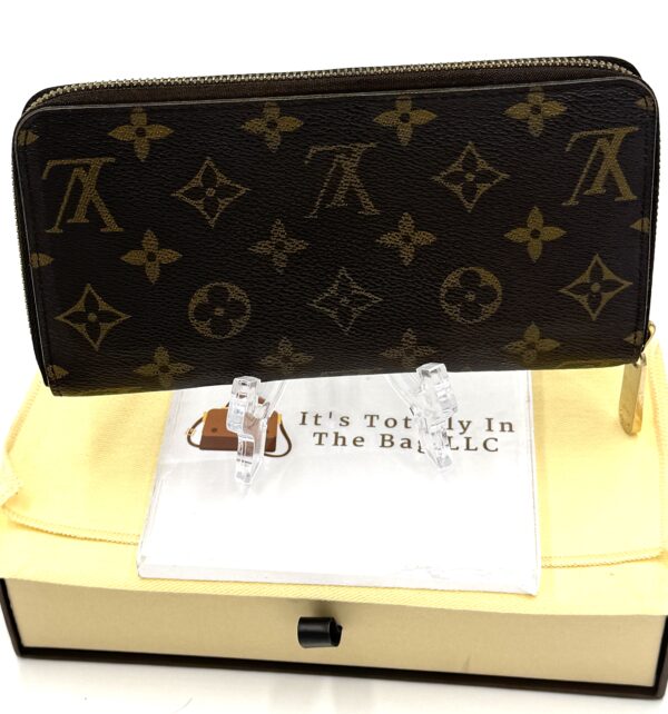 Authentic Louis Vuitton Zippy wallet, monogram, with LV box and LV dustbag included - Image 10
