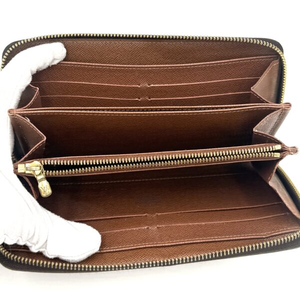 Authentic Louis Vuitton Zippy wallet, monogram, with LV box and LV dustbag included - Image 13